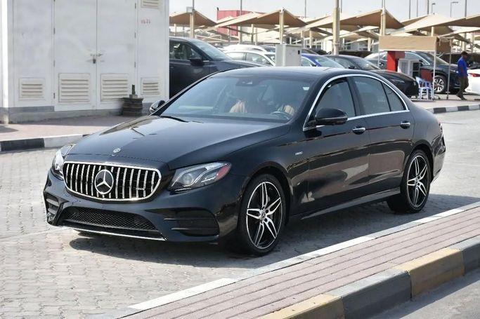 Used Mercedes-Benz E-Class 300 V (W213, S213, C238), 2.0 l, 2019 in Sharjah by Alfaris Used Cars, Black color. Other | AUTO.AE