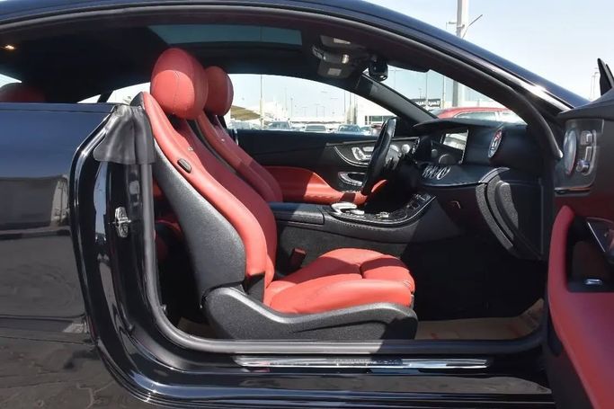 Подержанный Mercedes-Benz E-Class 450 V (W213, S213, C238), 3.0 л, 2019 в Шардже от Alfaris Used Cars Черный цвет. Other | AUTO.AE