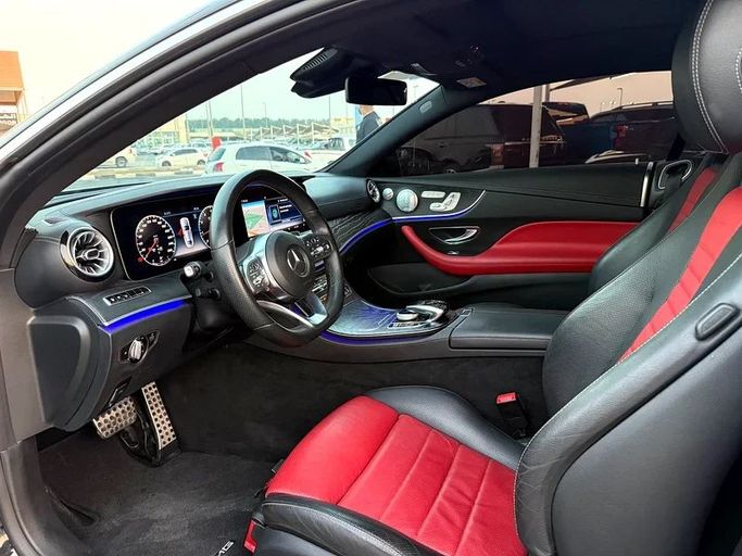 Подержанный Mercedes-Benz E-Class 200 V (W213, S213, C238), 2.0 л, 2019 в Шардже от Hamsat Waad Черный цвет. GCC | AUTO.AE