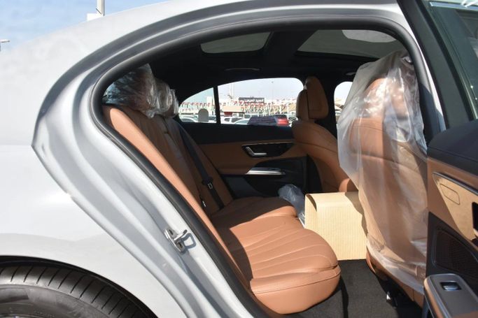Used Mercedes-Benz E-Class 200 VI (W214, S214), 2.0 l, 2025 in Sharjah by Alfaris Used Cars, Grey color. Other | AUTO.AE