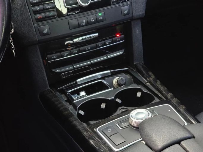 Подержанный Mercedes-Benz E-Class 220 CDI IV (W212, S212, C207), 2.1 л, 2012 в Шардже от Al Jana Used Cars Серебристый цвет. Корейская | AUTO.AE