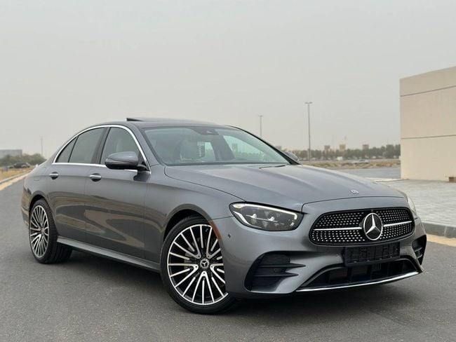 Подержанный Mercedes-Benz E-Class 350 V (W213, S213, C238), 2.0 л, 2021 в Шардже от Berlin Used Cars Серый цвет. Американская | AUTO.AE