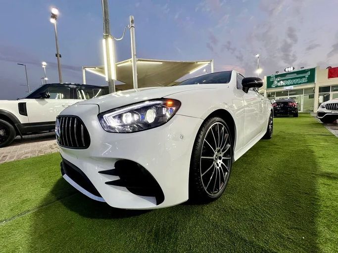 Used Mercedes-Benz E-Class 450 V (W213, S213, C238) Facelift, 3.0 l, 2023 in Sharjah by Ali Abood Used Cars, White color. American Specs | AUTO.AE