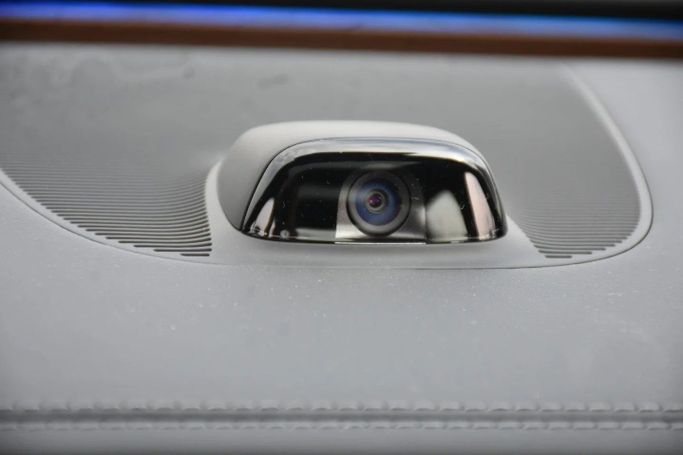 Новый Mercedes-Benz E-Class 300 VI (W214, S214), 2.0 л, 2025 в Шардже от Alfaris Used Cars Черный цвет. Other | AUTO.AE