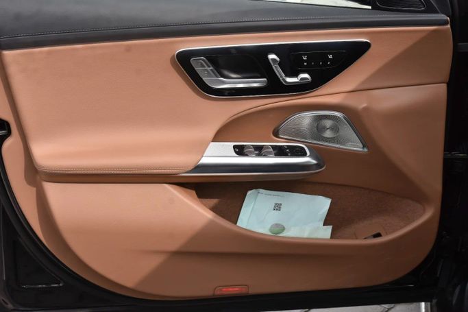 Новый Mercedes-Benz E-Class 300 VI (W214, S214), 2.0 л, 2025 в Шардже от Alfaris Used Cars Черный цвет. Other | AUTO.AE