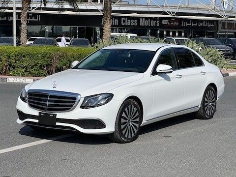 Подержанный Mercedes-Benz E-Class 400 V (W213, S213, C238), 3.0 л, 2019 в Шардже от Ryno Cars Белый цвет. Японская | AUTO.AE