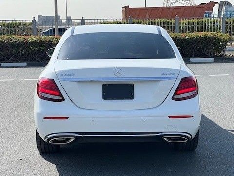 Подержанный Mercedes-Benz E-Class 400 V (W213, S213, C238), 3.0 л, 2019 в Шардже от Ryno Cars Белый цвет. Японская | AUTO.AE