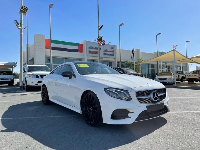 Подержанный Mercedes-Benz E-Class 220 d V (W213, S213, C238), 1.9 л, 2017 в Шардже от Badar Used Cars Белый цвет.  | AUTO.AE