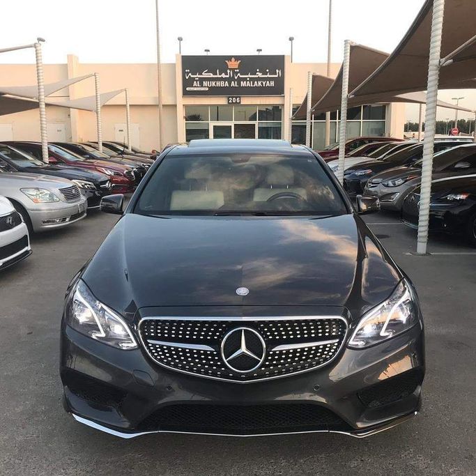 Подержанный Mercedes-Benz E-Class 350 IV (W212, S212, C207) Рестайлинг, 3.5 л, 2016 в Шардже от Al Nukhba Al Malakyah Used Cars Серый цвет. Американская | AUTO.AE
