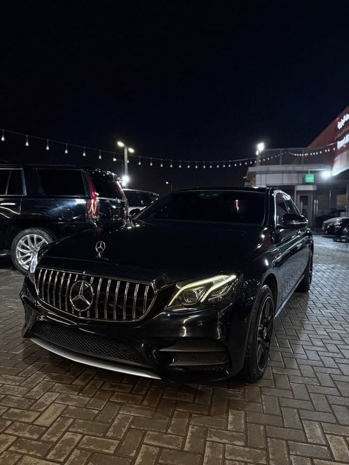 Used Mercedes-Benz E-Class 300 V (W213, S213, C238), 2.0 l, 2017 in Sharjah by Nasmt Al Jazera Used Cars , Black color. Korean Specs | AUTO.AE