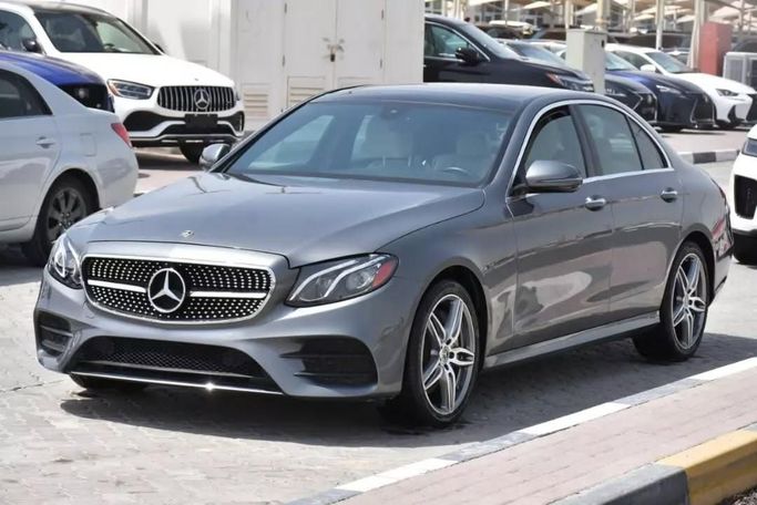 Подержанный Mercedes-Benz E-Class 300 V (W213, S213, C238), 2.0 л, 2017 в Шардже от Alfaris Used Cars Серый цвет. Other | AUTO.AE