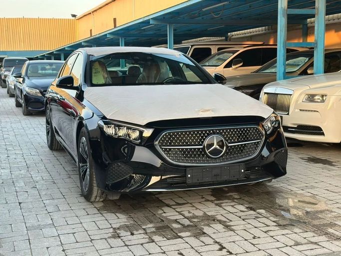 جديدة Mercedes-Benz E-Class 200 السادس (W214، S214), 2.0 l, 2026 في في الشارقة من AL TAWEEL MOTORS، اللون لون آخر. المواصفات الكورية | AUTO.AE