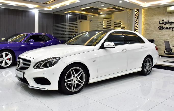 مستعملة Mercedes-Benz E-Class 300 عملية فيس ليفت IV (W212، S212، C207), 3.5 l, 2014 في في الشارقة من Honey Jidosha Used Cars Tr.، اللون أبيض. مواصفات الخليج | AUTO.AE | إعلان #273432