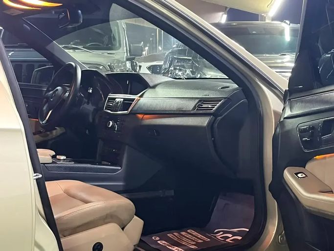 Подержанный Mercedes-Benz E-Class 350 IV (W212, S212, C207), 3.5 л, 2010 в ОАЭ, Шарджа от Rebou Alfakhama Золотистый цвет. Американская | AUTO.AE | Объявление #295792 — фото 14 из 20