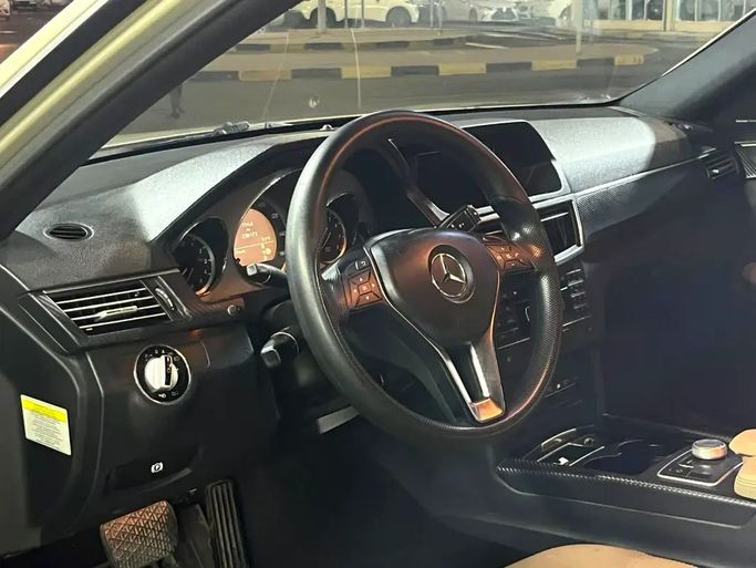 Подержанный Mercedes-Benz E-Class 350 IV (W212, S212, C207), 3.5 л, 2010 в ОАЭ, Шарджа от Rebou Alfakhama Золотистый цвет. Американская | AUTO.AE | Объявление #295792 — фото 18 из 20