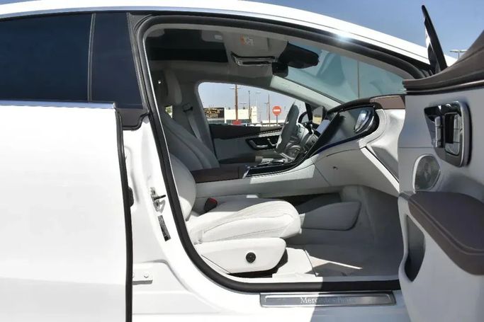 Used Mercedes-Benz EQS 450+, 2022 in Sharjah by Alfaris Used Cars, White color.  | AUTO.AE