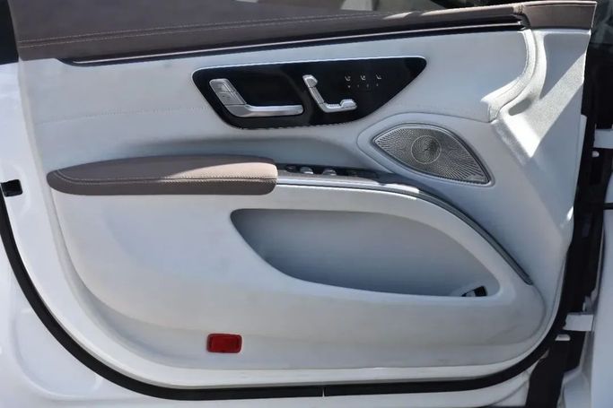 Used Mercedes-Benz EQS 450+, 2022 in Sharjah by Alfaris Used Cars, White color.  | AUTO.AE