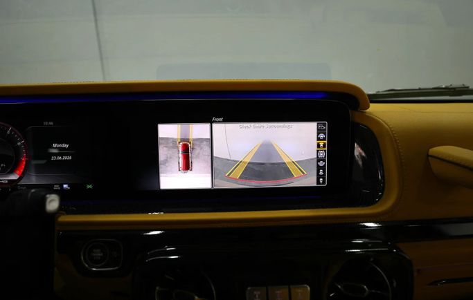 Подержанный Mercedes-Benz G-Class AMG 63 AMG II (W463), 4.0 л, 2019 в Шардже от Al Qassem Cars Trading Золотистый цвет. Американская | AUTO.AE