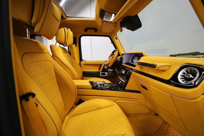 Подержанный Mercedes-Benz G-Class AMG 63 AMG II (W463), 4.0 л, 2019 в Шардже от Al Qassem Cars Trading Золотистый цвет. Американская | AUTO.AE