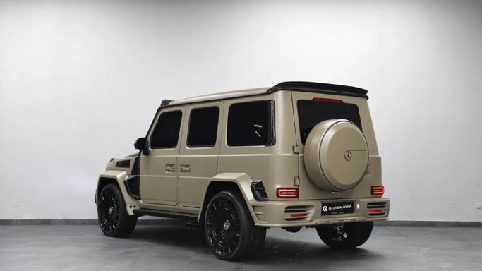 Подержанный Mercedes-Benz G-Class AMG 63 AMG II (W463), 4.0 л, 2019 в Шардже от Al Qassem Cars Trading Золотистый цвет. Американская | AUTO.AE