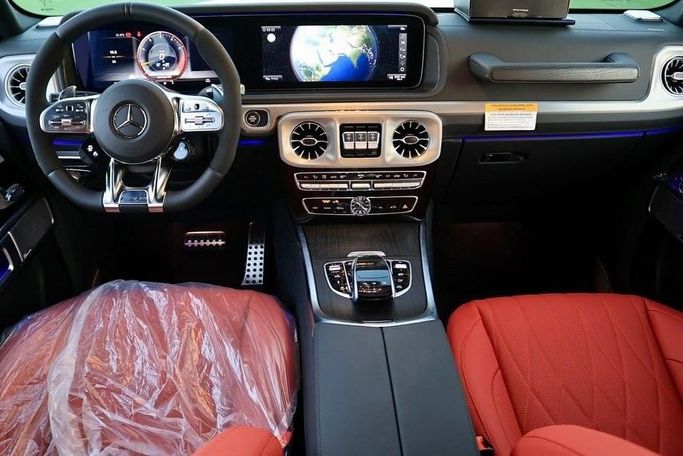 Новый Mercedes-Benz G-Class AMG 63 AMG II (W465) Рестайлинг, 4.0 л, 2024 в Шардже от Al Bake Used Cars Серый цвет.  | AUTO.AE