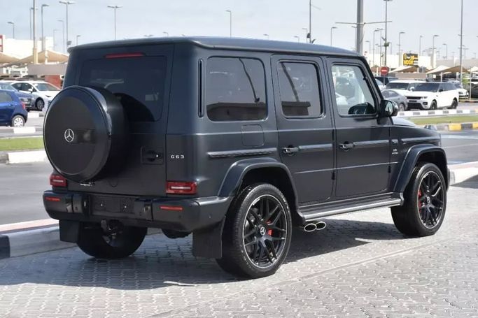 Подержанный Mercedes-Benz G-Class AMG 63 AMG II (W463), 4.0 л, 2020 в Шардже от Alfaris Used Cars Черный цвет. Other | AUTO.AE