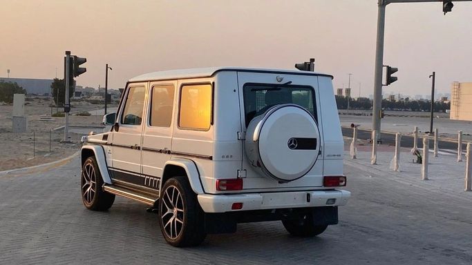 Used Mercedes-Benz G-Class AMG 63 AMG I (W463) Facelift 2, 5.5 l, 2014 in Sharjah by Halla Cars, White color. GCC Specs | AUTO.AE