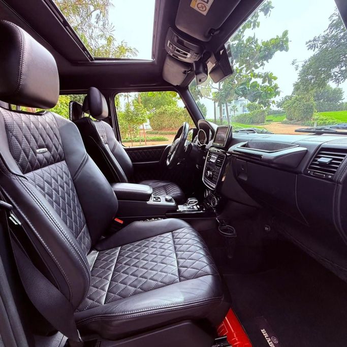 Подержанный Mercedes-Benz G-Class AMG 63 AMG I (W463) Рестайлинг 3, 5.5 л, 2017 в Шардже от Sarmad Cars Черный цвет. Other | AUTO.AE