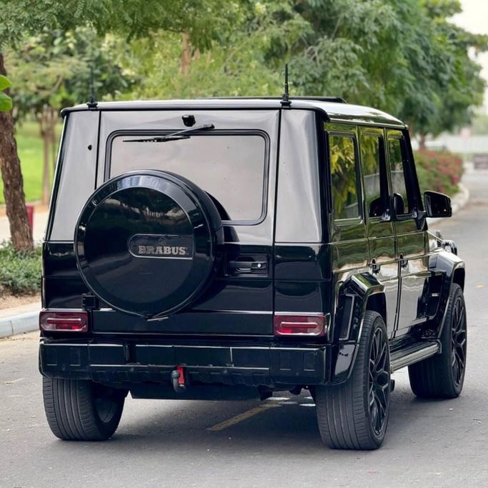 Подержанный Mercedes-Benz G-Class AMG 63 AMG I (W463) Рестайлинг 3, 5.5 л, 2017 в Шардже от Sarmad Cars Черный цвет. Other | AUTO.AE