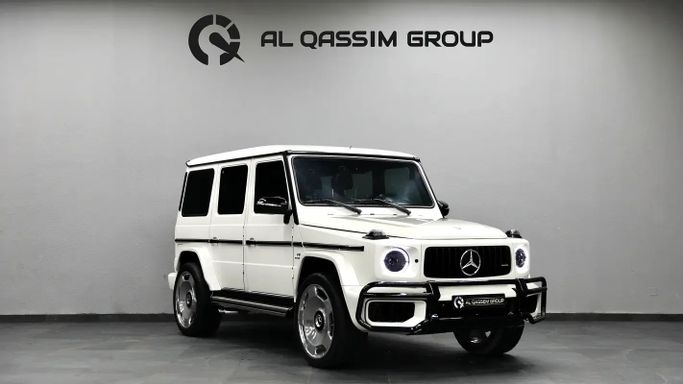 مستعملة Mercedes-Benz G-Class AMG 63 AMG I (W463) عملية فيس ليفت 2, 5.5 l, 2015 في في الشارقة من Al Qassem Cars Trading، اللون أبيض. مواصفات الخليج | AUTO.AE | إعلان #273765