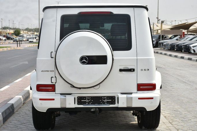 Подержанный Mercedes-Benz G-Class 500 III (W465) Рестайлинг, 3.0 л, 2024 в Шардже от Alfaris Used Cars Белый цвет.  | AUTO.AE