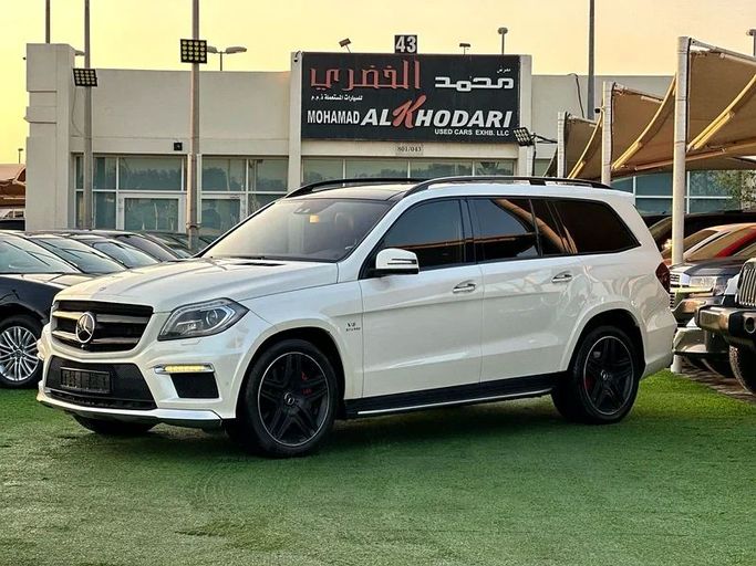 Подержанный Mercedes-Benz GL-Class AMG 63 AMG, 5.5 л, 2016 в Шардже от Ahmad alkhodari Motors Белый цвет. GCC | AUTO.AE