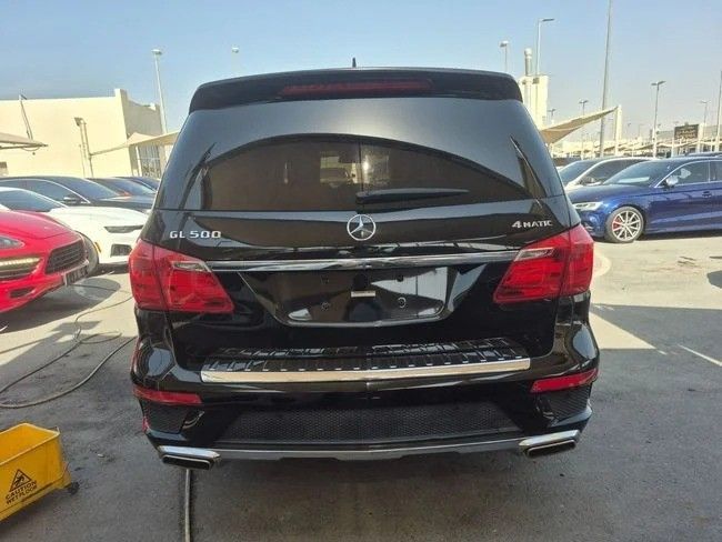 Подержанный Mercedes-Benz GL-Class 500 II (X166), 4.7 л, 2015 в Шардже от Al Sada used cars Черный цвет. GCC | AUTO.AE