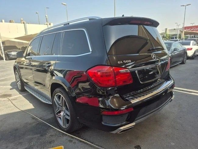 Подержанный Mercedes-Benz GL-Class 500 II (X166), 4.7 л, 2015 в Шардже от Al Sada used cars Черный цвет. GCC | AUTO.AE