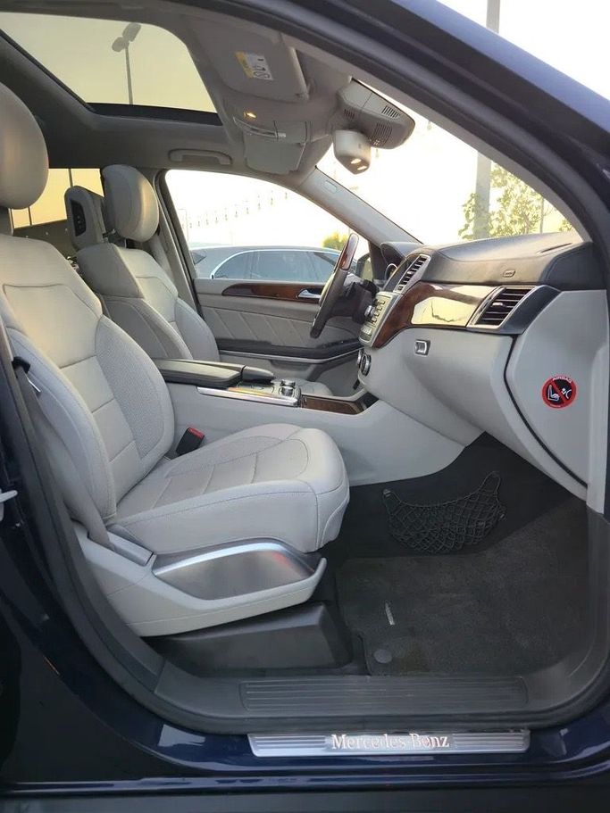 Used Mercedes-Benz GL-Class 500 II (X166), 4.7 l, 2015 in Sharjah by Black Wheel Used Cars, Blue color. GCC Specs | AUTO.AE