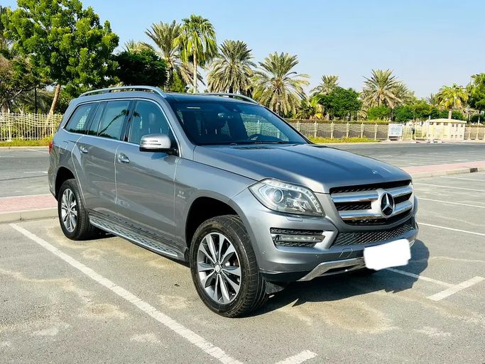 Used Mercedes-Benz GL-Class 550 II (X166), 4.7 l, 2016 in UAE, Sharjah by Al Nukhba Al Malakyah Used Cars, Silver color. GCC Specs | AUTO.AE | Listing #279550