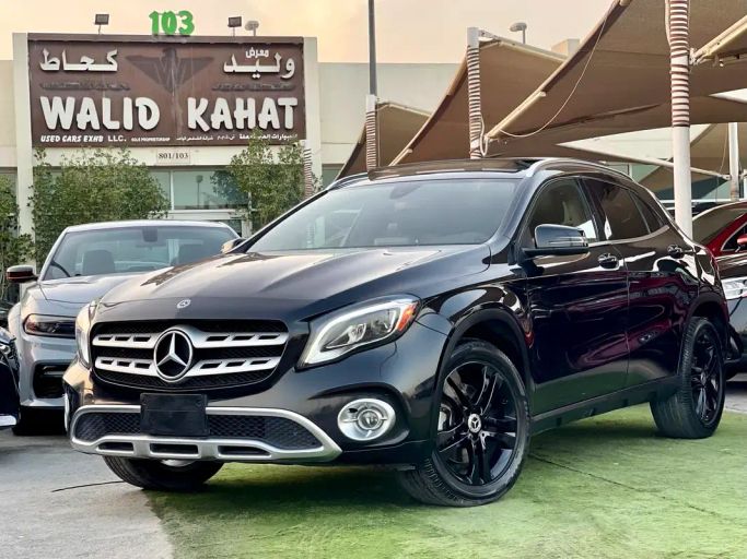 Подержанный Mercedes-Benz GLA 250 I (X156) Рестайлинг, 2.0 л, 2020 в Шардже от Walid Kahat Черный цвет. Американская | AUTO.AE