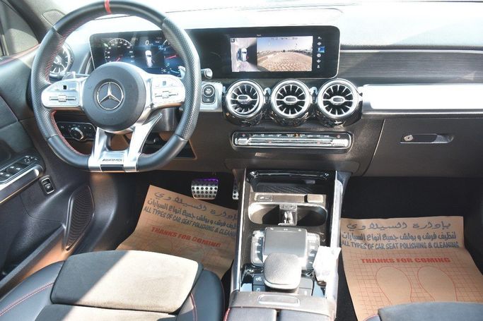 Подержанный Mercedes-Benz GLB AMG 35 AMG I (X247), 2.0 л, 2021 в Шардже от Alfaris Used Cars Белый цвет.  | AUTO.AE