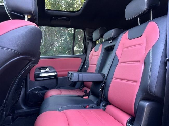 Подержанный Mercedes-Benz GLB AMG 35 AMG I (X247), 2.0 л, 2022 в Шардже от Berlin Used Cars Черный цвет. Американская | AUTO.AE