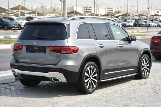 Used Mercedes-Benz GLB 250 I (X247), 2.0 l, 2020 in Sharjah by Alfaris Used Cars, Silver color. Other | AUTO.AE