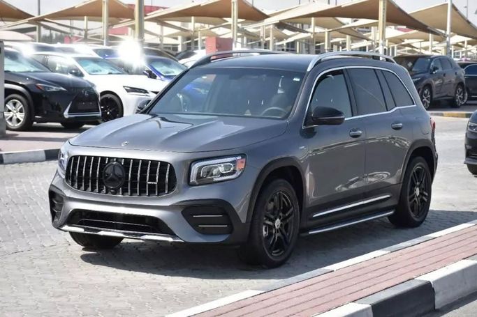 Used Mercedes-Benz GLB 250 I (X247), 2.0 l, 2020 in Sharjah by Alfaris Used Cars, Silver color. Other | AUTO.AE