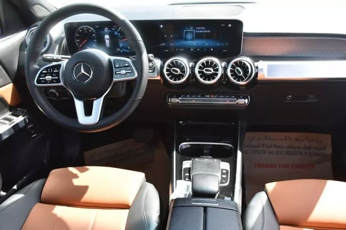 Used Mercedes-Benz GLB 250 I (X247), 2.0 l, 2020 in Sharjah by Alfaris Used Cars, Silver color. Other | AUTO.AE