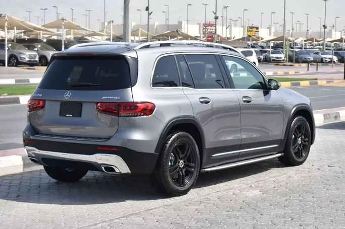 Used Mercedes-Benz GLB 250 I (X247), 2.0 l, 2020 in Sharjah by Alfaris Used Cars, Silver color. Other | AUTO.AE