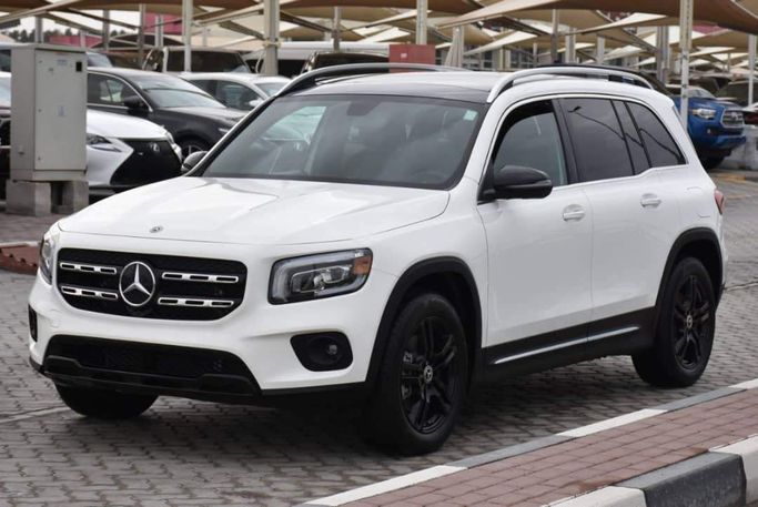 Used Mercedes-Benz GLB 250 I (X247), 2.0 l, 2020 in Sharjah by Alfaris Used Cars, White color. Other | AUTO.AE