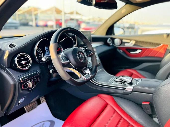 Подержанный Mercedes-Benz GLC AMG 43 AMG I (X253) Рестайлинг, 3.0 л, 2019 в Шардже от Karkuk Used Cars Белый цвет. Канадская | AUTO.AE