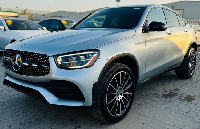 Подержанный Mercedes-Benz GLC Coupe 300 I (C253) Рестайлинг, 2.0 л, 2021 в Шардже от AHMED ULLA HAJI Серебристый цвет. Американская | AUTO.AE | Объявление #251581