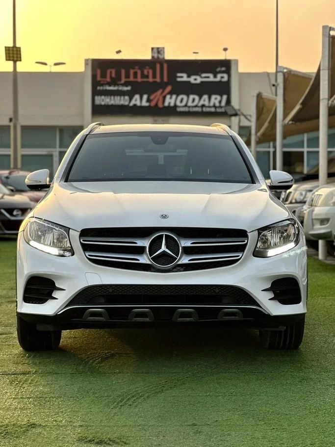 Used Mercedes-Benz GLC 300 I (X253), 2.0 l, 2019 in Sharjah by Ahmad alkhodari Motors, White color. American Specs | AUTO.AE