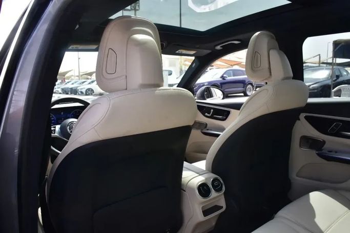 Used Mercedes-Benz GLC 300 II (X254), 2.0 l, 2023 in Sharjah by Alfaris Used Cars, Grey color.  | AUTO.AE