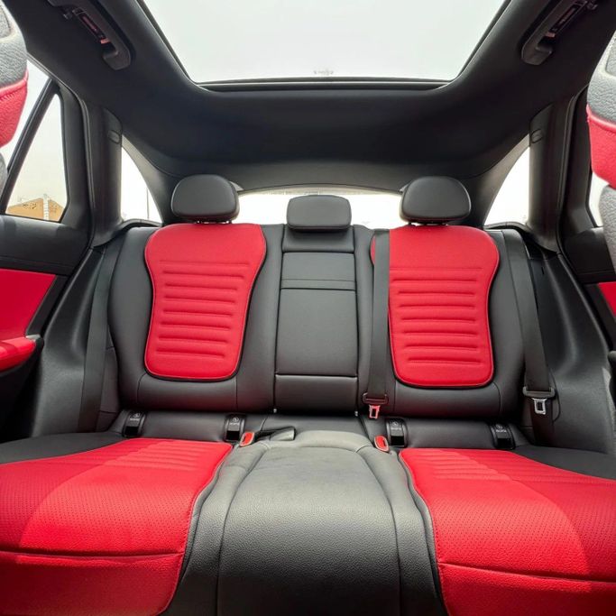 Used Mercedes-Benz GLC 300 II (X254), 2.0 l, 2023 in Sharjah by Alfaris Used Cars, Black color. Other | AUTO.AE