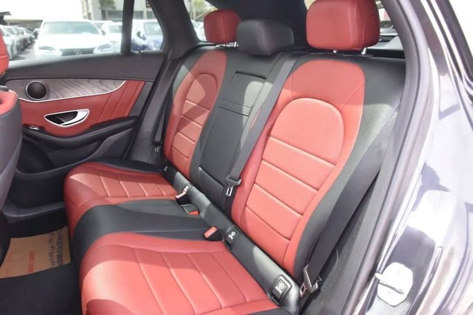 Used Mercedes-Benz GLC 200 I (X253) Facelift, 2.0 l, 2021 in Sharjah by Alfaris Used Cars, Grey color. GCC Specs | AUTO.AE